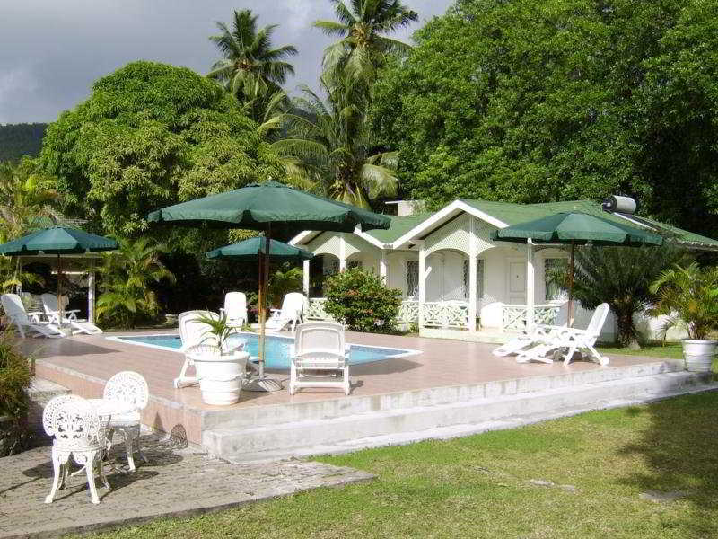 Hotel La Roussette Anse aux Pins Bagian luar foto